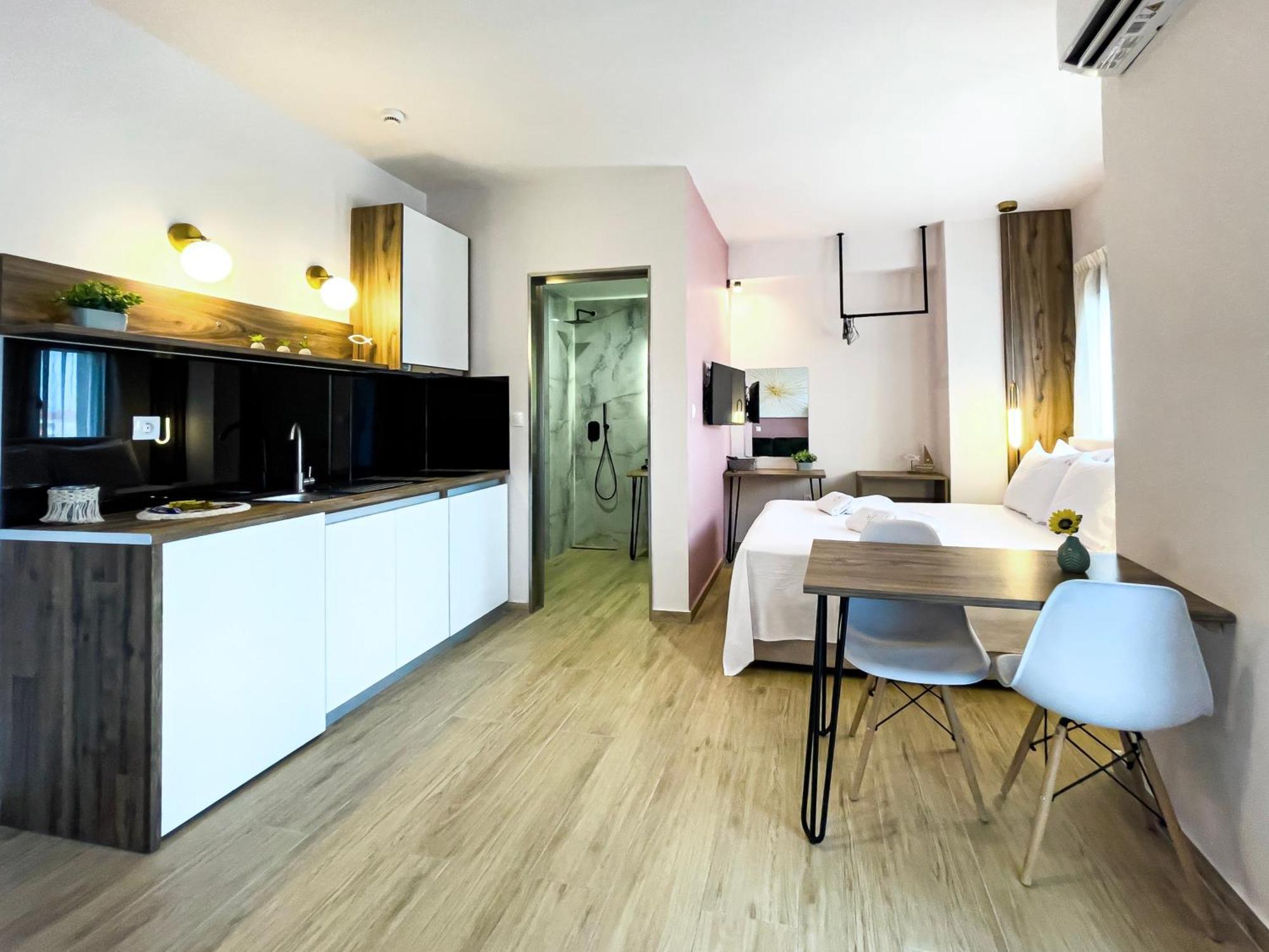 Athonite All Seasons Luxury Suites Ierissos Exterior photo