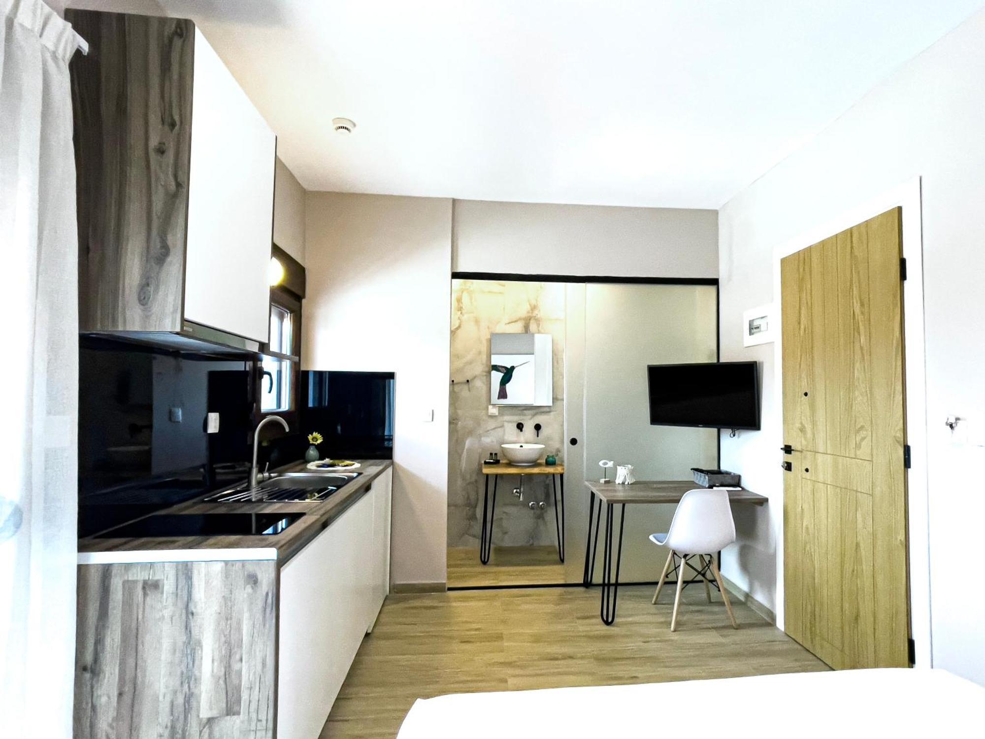 Athonite All Seasons Luxury Suites Ierissos Exterior photo